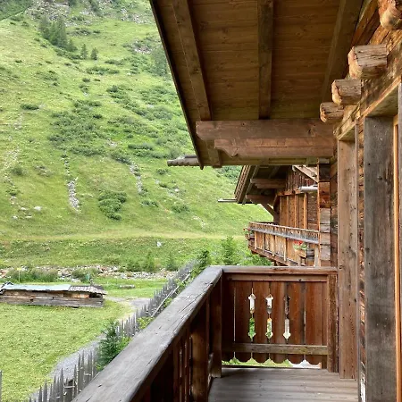 Dreihäuser Chalet *